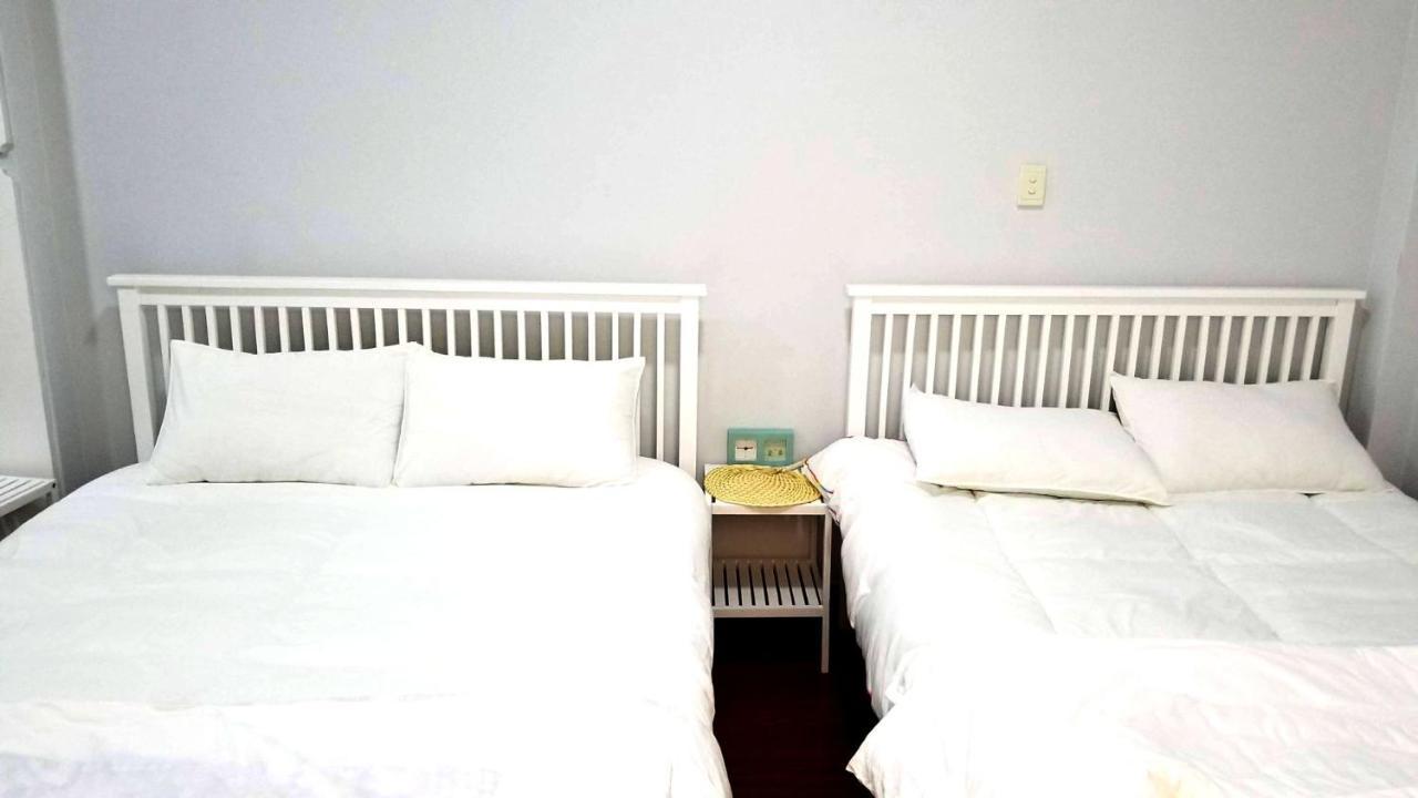 The Roost Hostel Хошимин Екстериор снимка