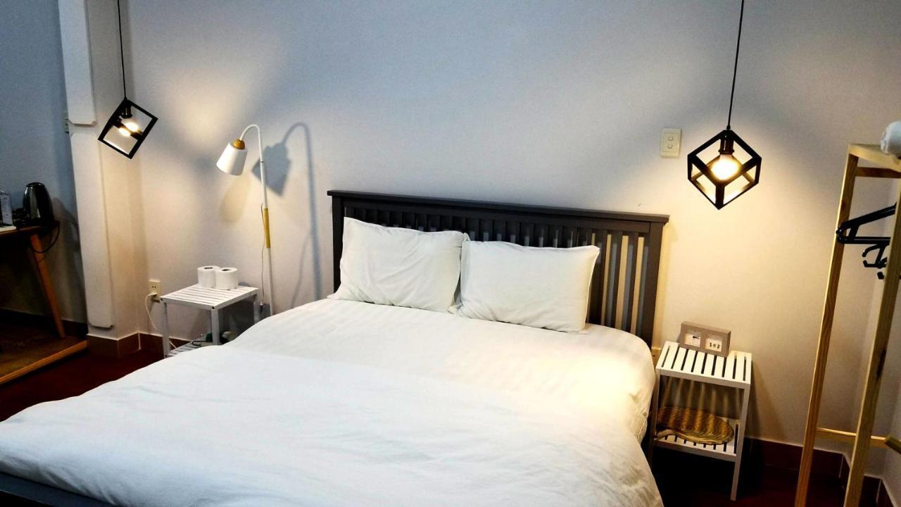 The Roost Hostel Хошимин Екстериор снимка